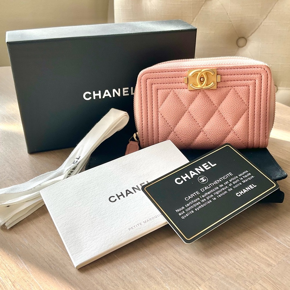 CHANEL Zippy Boy Caviar Card  Wallet